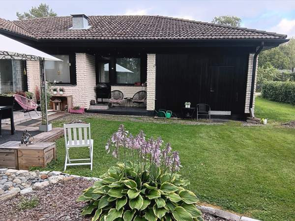 5 h + k + wc + ph/wc + puulämmitteinen sauna  Huittinen - valokuva 3