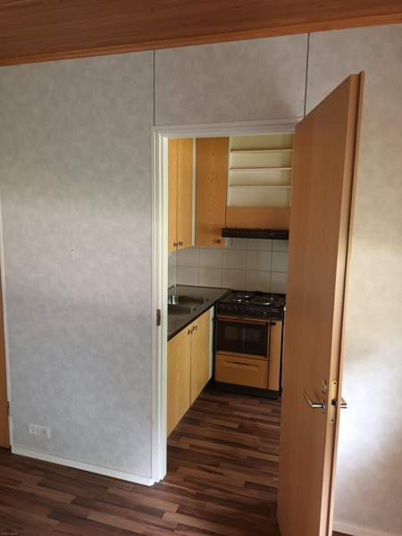 1h + s + psh/WC + kk + ma + vaatekomero  Ugleural'skiy - valokuva 3