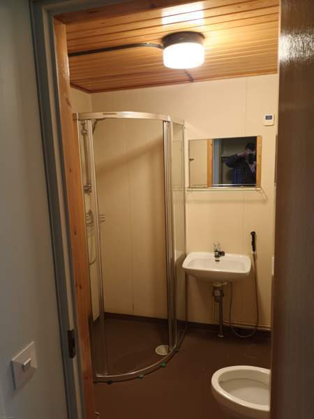 1h + s + psh/WC + kk + ma + vaatekomero  Ugleural'skiy - valokuva 5