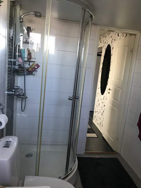 3h+k+ kph+ lasitettu parveke  Hamina - valokuva 7