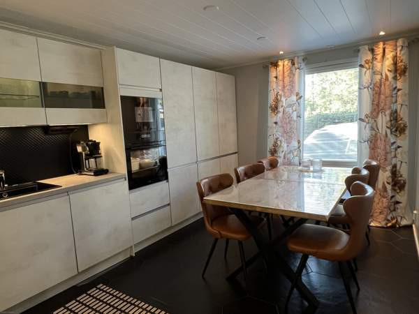 Oh, avokeittiö, mh, työhuone, 2wc, psh, s, varasto  Glebychevo - valokuva 4