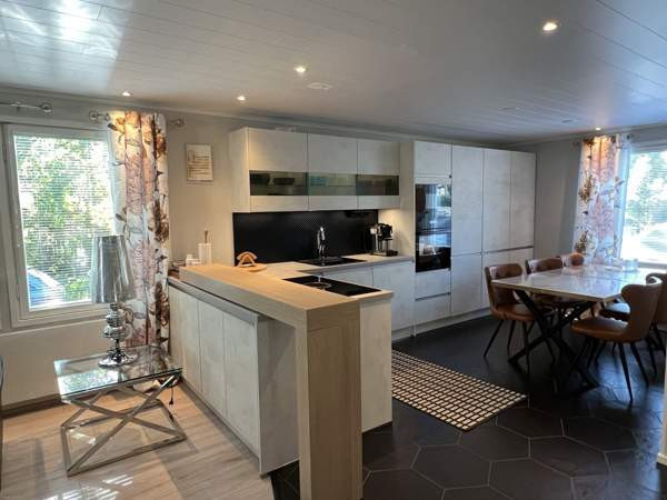 Oh, avokeittiö, mh, työhuone, 2wc, psh, s, varasto  Glebychevo - valokuva 3