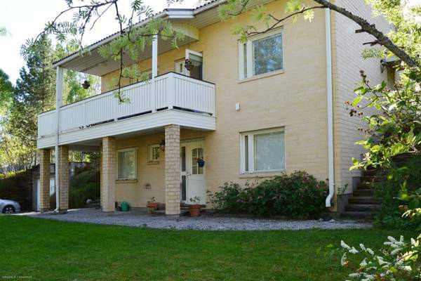 5h + k + s + khh + 2 x WC + ask.huone + varastotil  Espoo - photo 4