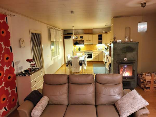 3 makuuhuonetta+olohuone + keittiö+kylpyhuone+wc+s  Oulainen - valokuva 2