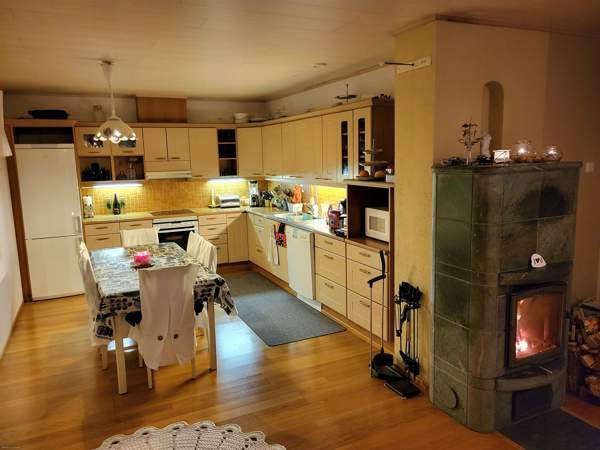 3 makuuhuonetta+olohuone + keittiö+kylpyhuone+wc+s  Oulainen - valokuva 3