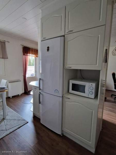 2h + k + s + autokatos  Loimaa - valokuva 5