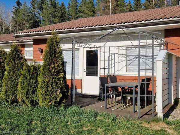 2h + k + s + autokatos  Loimaa - valokuva 1