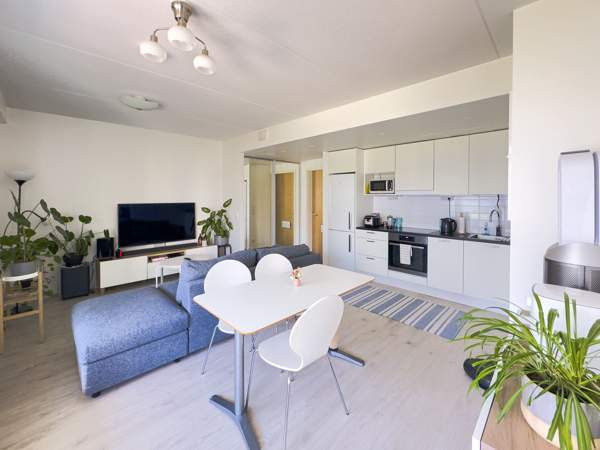 2h + avok + kph + vh + lasitettu parveke  Espoo - valokuva 8