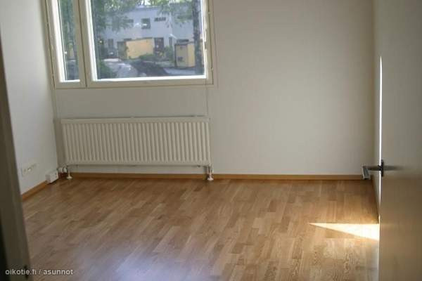 4h + k + kh + vh + 2erillistä WC + piha  Espoo - valokuva 4