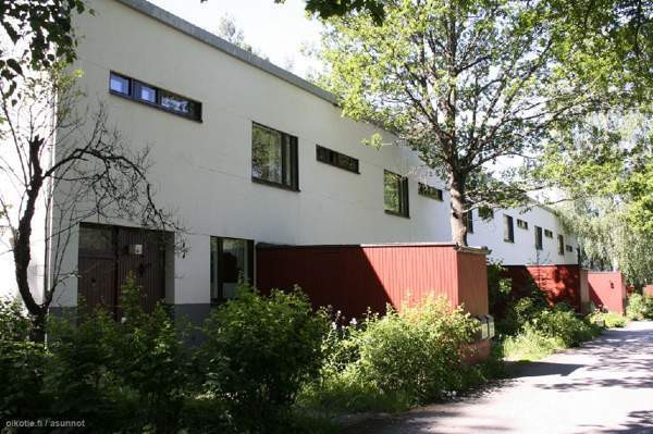 4h + k + kh + vh + 2erillistä WC + piha  Espoo - valokuva 1