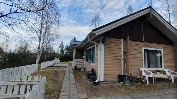 2h, k, parvi, rantasauna, aitta, varasto, autokato  Lapinlahti - valokuva 2