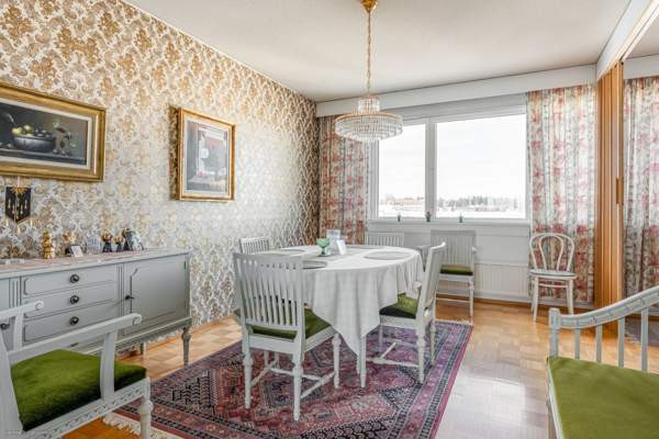 5h + k + s + kph + erillinen wc + lasitettu parvek  Mikkeli – foto 6