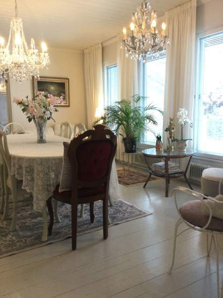 6h, k, rh/th, oh, 2xkph/wc, 3xet, aula. Kellarik.  Hyvinkää - valokuva 3