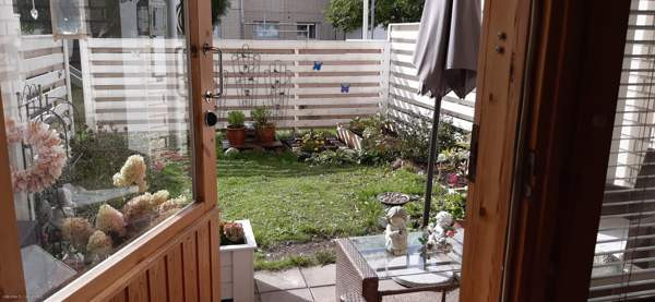 2h + k + s + pihapatio  Turtkul - valokuva 2