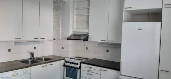 2h + k + s + pihapatio  Turtkul - valokuva 4