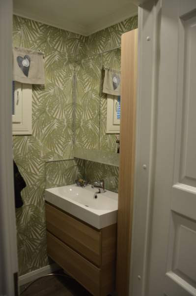 Olohuone, 4mh +iso takkahuone+keittiö+2 vaatehuone  Ylitornio - valokuva 7