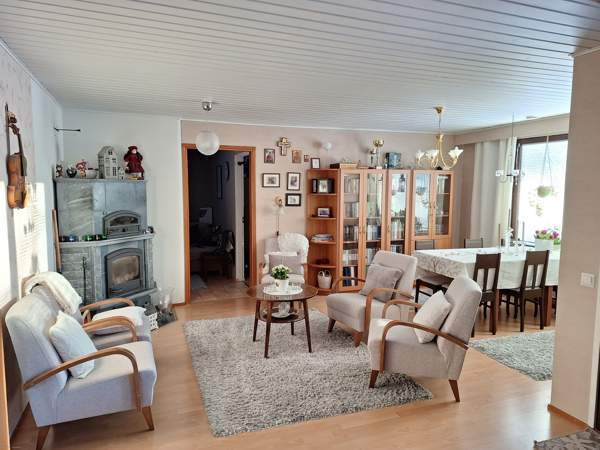 oh+ 5mh +th + k+ s  Joroinen - valokuva 1