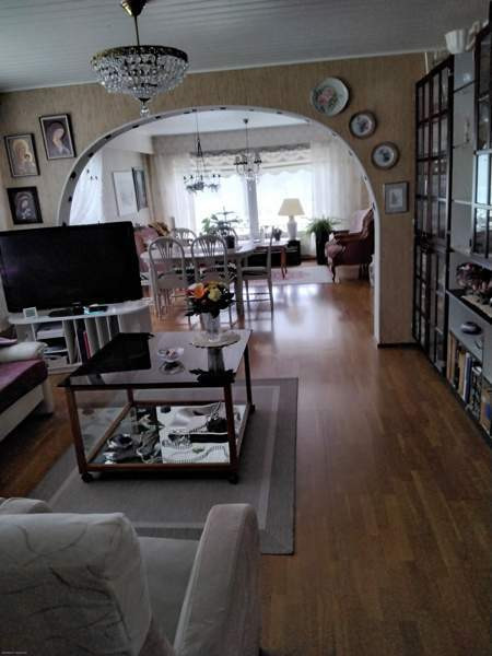 5h + k + s sekä yrityskäytössä olleet tilat (myymä  Zaporiz'ka Oblast' - valokuva 7