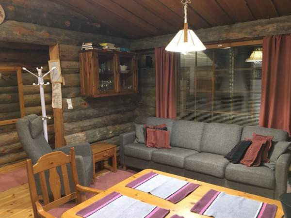 3h  Lons-le-Saunier - valokuva 4