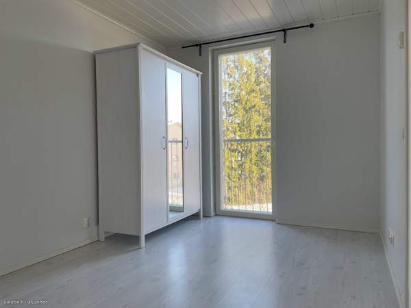 2h + avokeittiö + kph + s + 2*rp + autopaikka  Espoo - valokuva 3