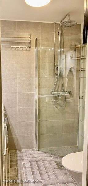 4h + keittiö ja parveke  Helsinki - valokuva 4