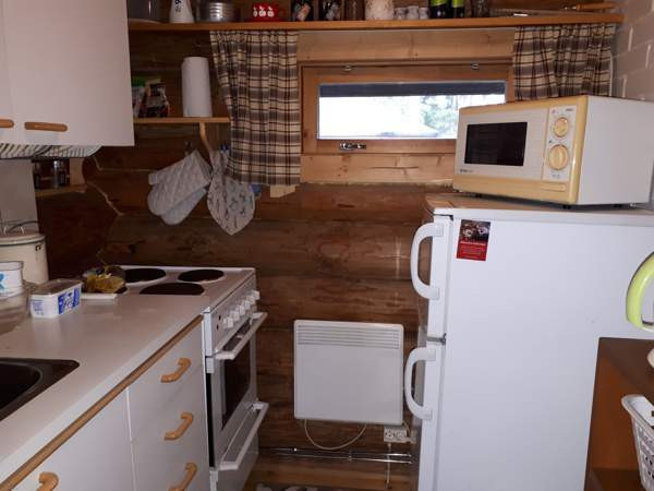 1h + kk + s + parvi + kesähuoneet  Haemeenlinna - photo 3