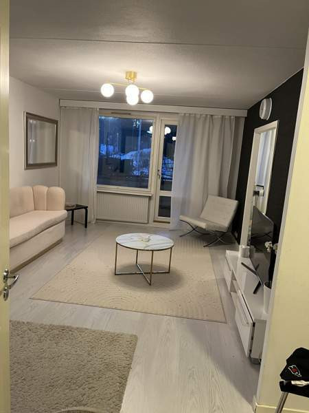 3h + k + kph + lasitettu parveke  Espoo - valokuva 1