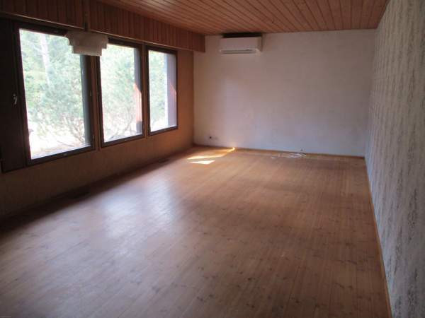 5h + k + vh + wc + sauna + kph + 2varastoa + autot  Ugleural'skiy - photo 5