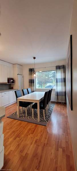 2h + k + kph + vaatehuone  Rovaniemi - valokuva 6