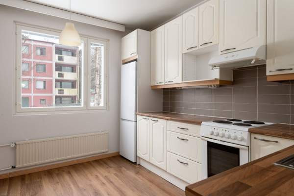 3h + Keittiö + Parveke  Vantaa - valokuva 1