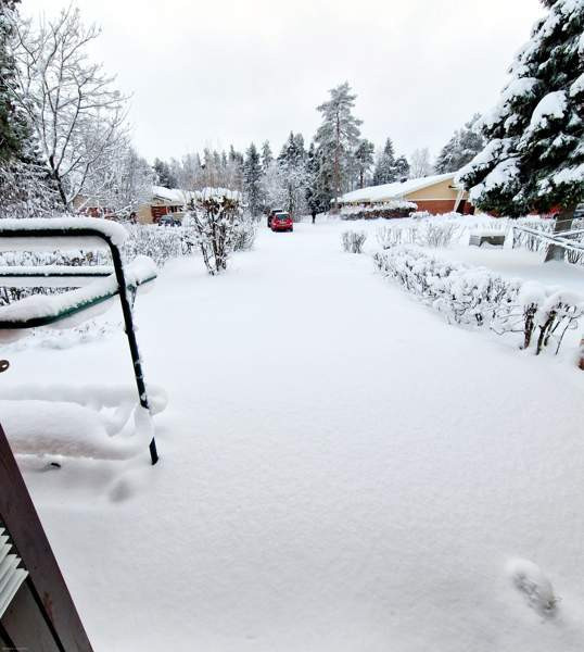 3h + k + kph + vaatehuone + piha + varastot  Keminmaa - valokuva 8