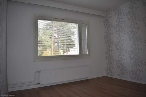 2H + K + P + et + kph + komerot + varastot  Tampere – foto 3