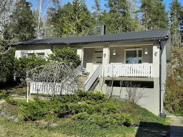 3h+k+s+khh+kellari/varasto+ullakko+kahden  auton t  Espoo - valokuva 1