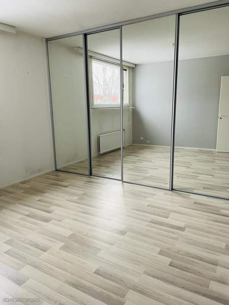 4h + k + wc + kph + parveke  Hyvinge - photo 8