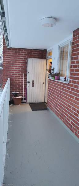 4h + k + wc + kph + parveke  Hyvinge - photo 2