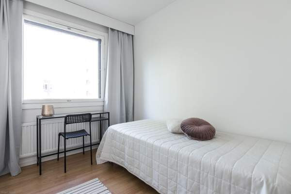 4h + kk + p (yj. 3h + k)  Helsinki - valokuva 4