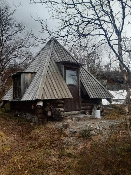 20h + k USEITA ERILLISIÄ RAKENNUKSIA 7 KPL  Enontekiö - photo 1