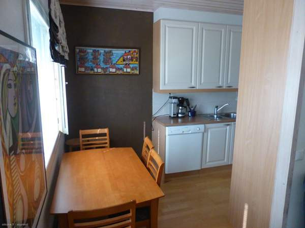 2h + k+s+autokatos  Zaporiz'ka Oblast' - valokuva 5