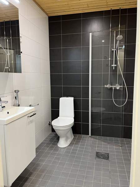 1h  Vantaa - valokuva 7