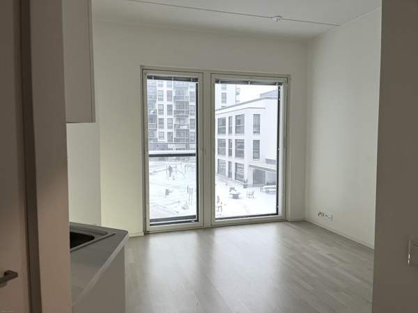 1h  Vantaa - valokuva 1