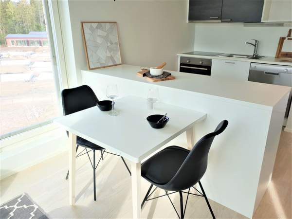 2h + avokeittiö + kph + iso lasitettu parveke  Nurmijärvi - valokuva 5