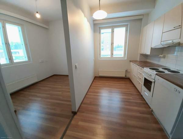 2h + kt + s + p  Joensuu - valokuva 2