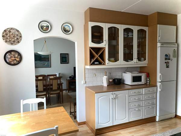 4h + k + wc + ph + parveke  Vantaa - valokuva 4