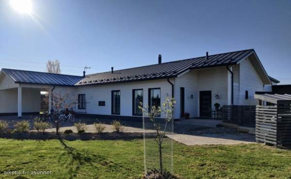 6h + k + s + khh + autokatos + 3 wc + lämmönjakohu  Kauhava - valokuva 1