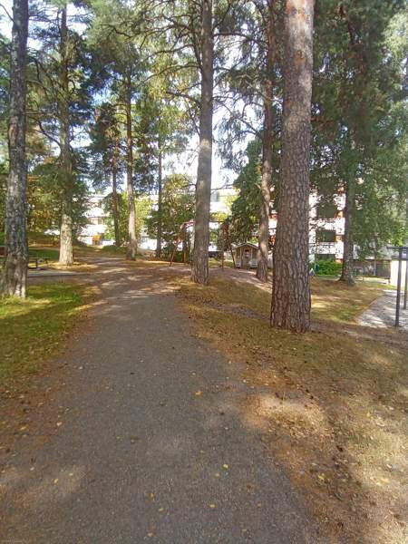 4h + p+k+kylpyhuone+erillinen WC  Helsinki – foto 3