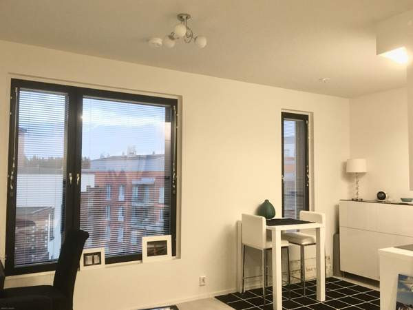 1h + kt, ylin kerros  Vantaa - valokuva 1