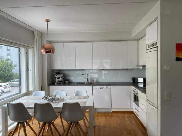 3h + avok + s + p + lasitettu parveke  Espoo - valokuva 5