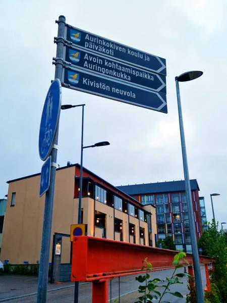 4h + kph-wc + wc + avokeittiö + 2 parveketta  Вантаа - изображение 8