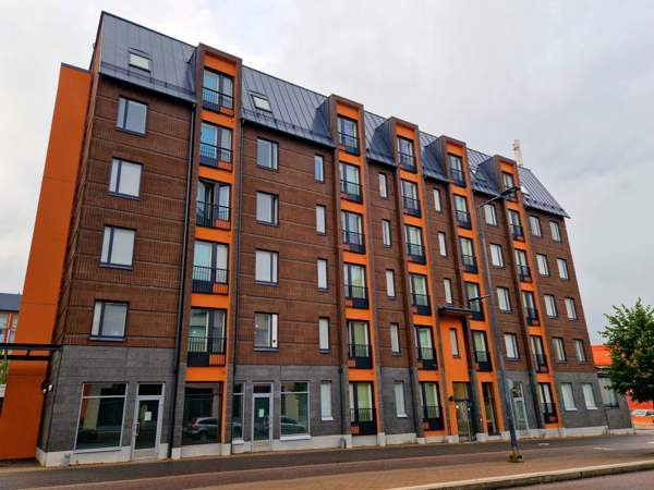 4h + kph-wc + wc + avokeittiö + 2 parveketta  Вантаа - изображение 1