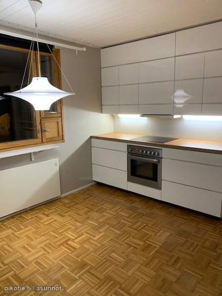 3-4 h + k + s + kh + khh + vh + at/varasto  Imatra - valokuva 7